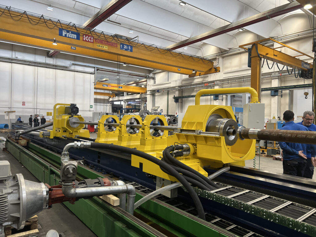 Deep Hole Boring with 6Axis Lathe